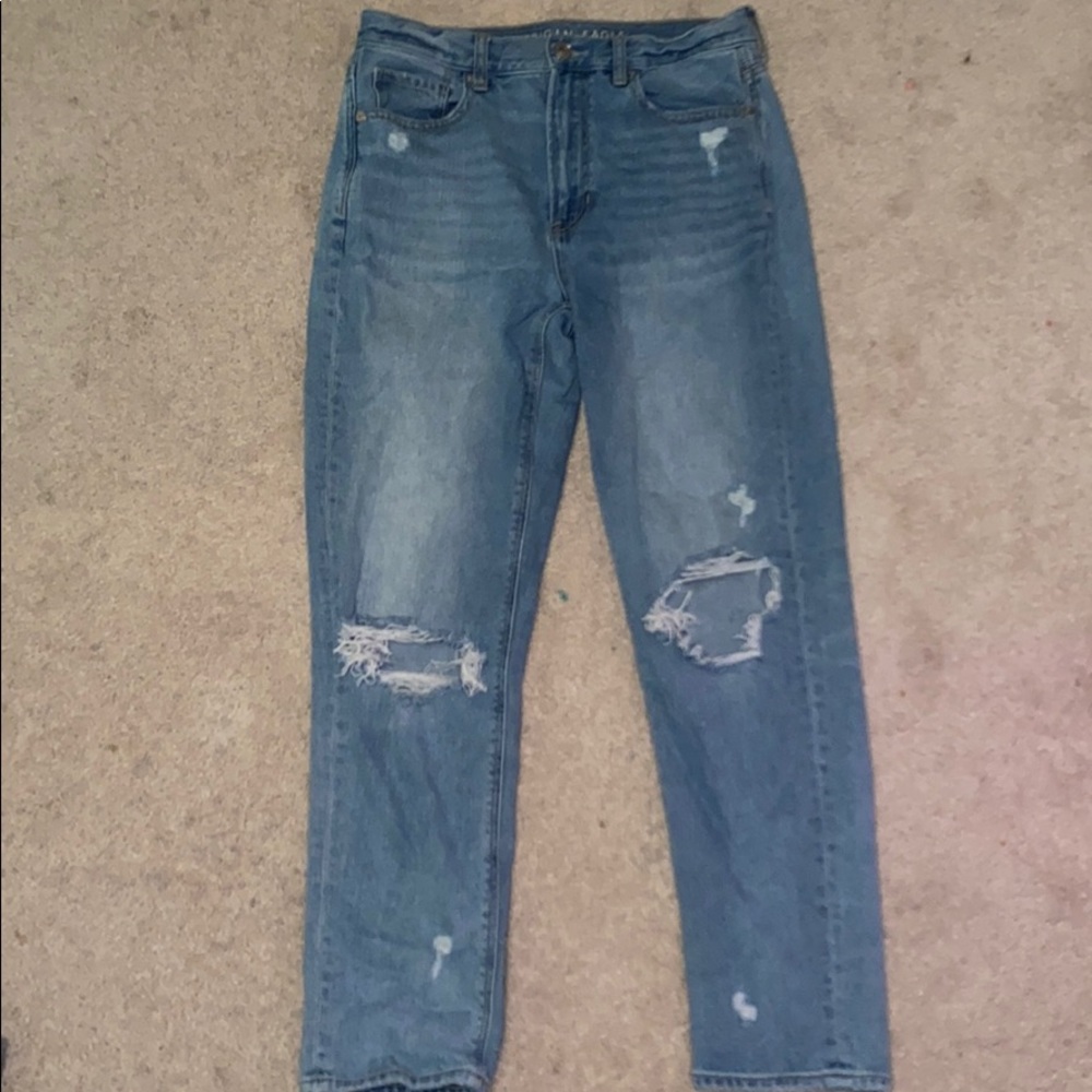 American Eagle mom jeans